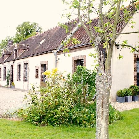 Bed and Breakfast La Pastorale La Puisaye Esterno foto