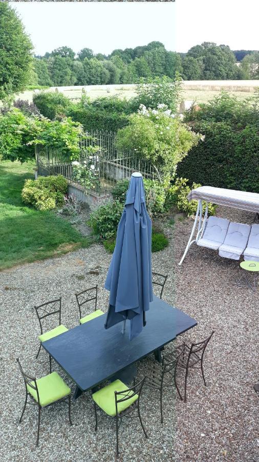 Bed and Breakfast La Pastorale La Puisaye Esterno foto