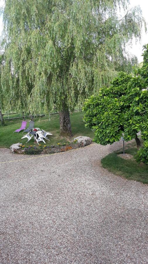 Bed and Breakfast La Pastorale La Puisaye Esterno foto