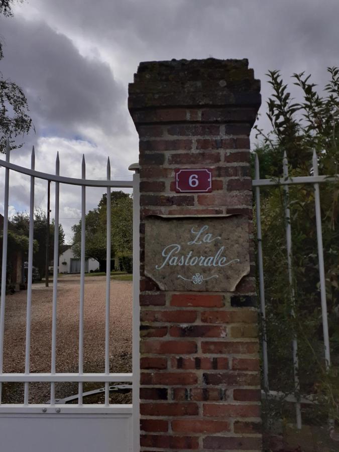 Bed and Breakfast La Pastorale La Puisaye Esterno foto